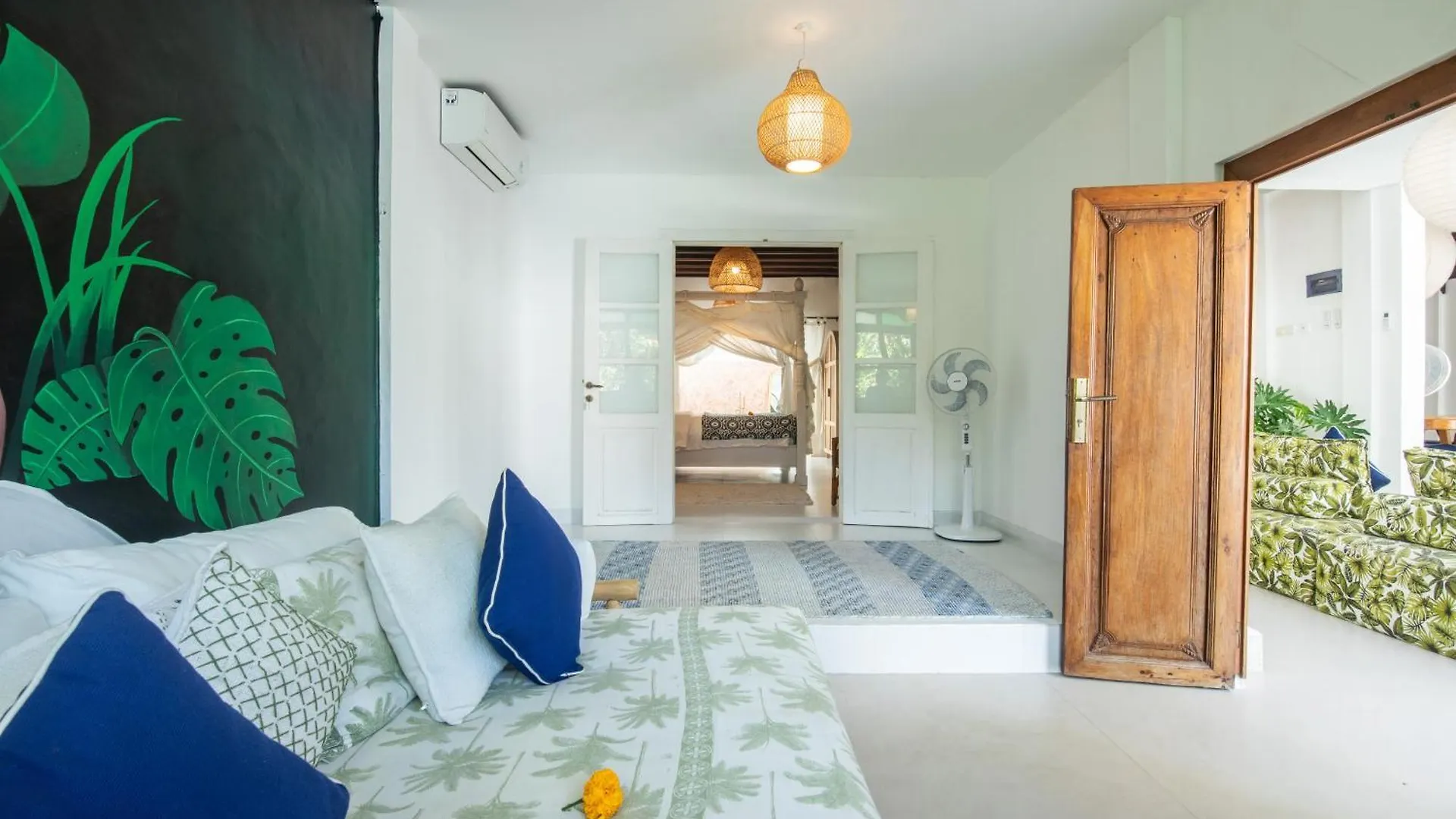 The Monroe Luxury 3-Bedroom Villa With Private Pool In Central Seminyak 900M To The Beach